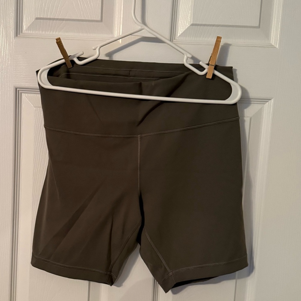 Lululemon Wunder Train High-Rise Short 8" Grey Sage - Picture 3 of 4